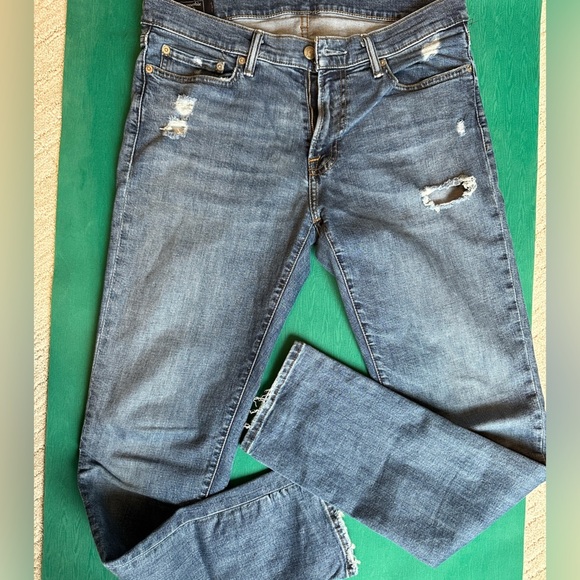 Great condition Rustin skinny athletic jeans by A & F. - Picture 1 of 4